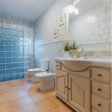 El Rancho Gomez, Chalet Con Piscina. Avila , Holiday home El Barraco
